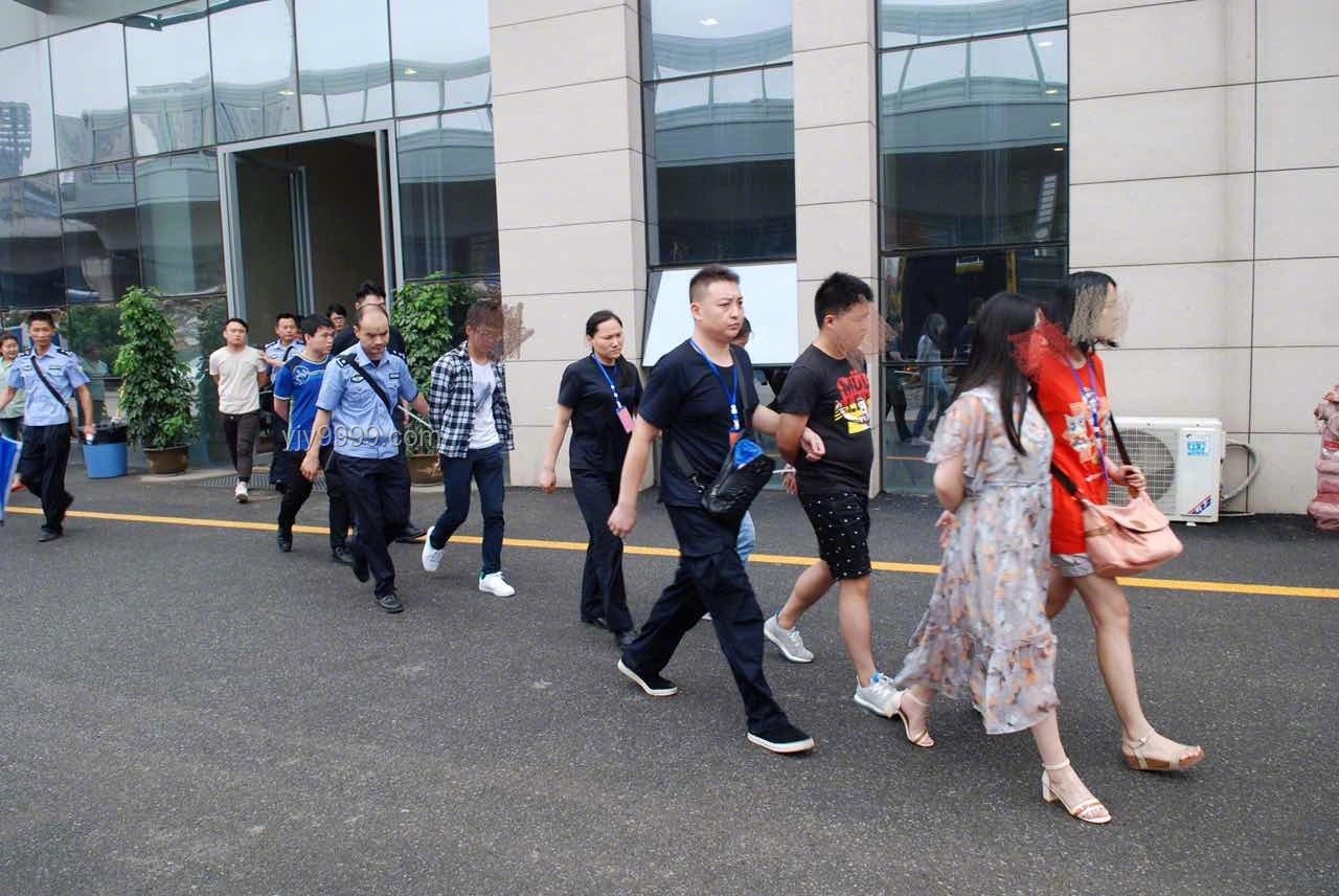 香港恒生银行抢劫案警方回应及案例研究
